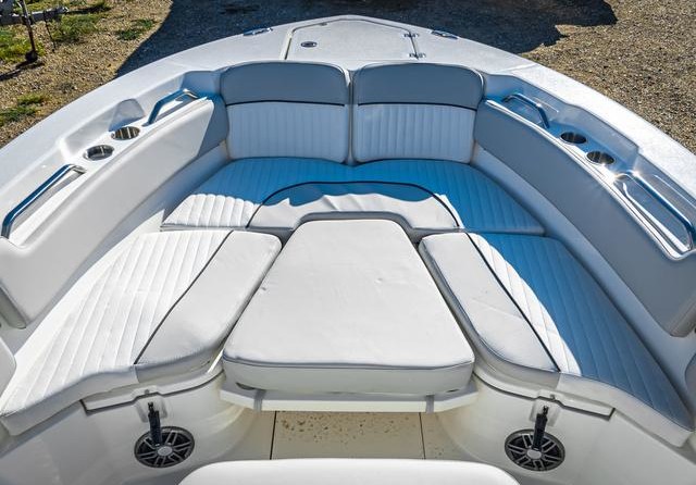 Sea Fox 228 Commander