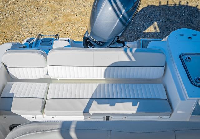 Sea Fox 228 Commander
