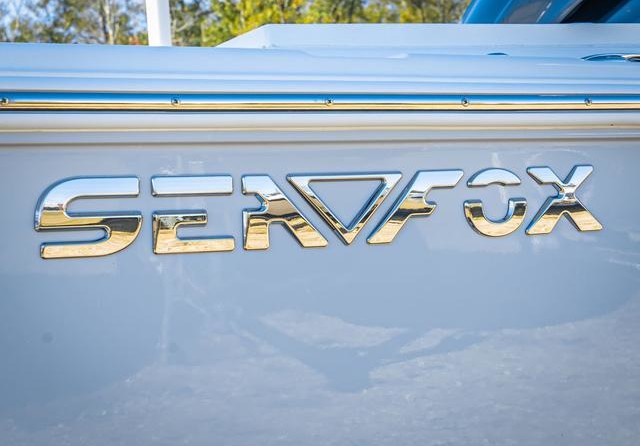 Sea Fox 228 Commander