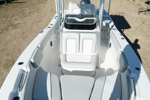Sea Fox 228 Commander
