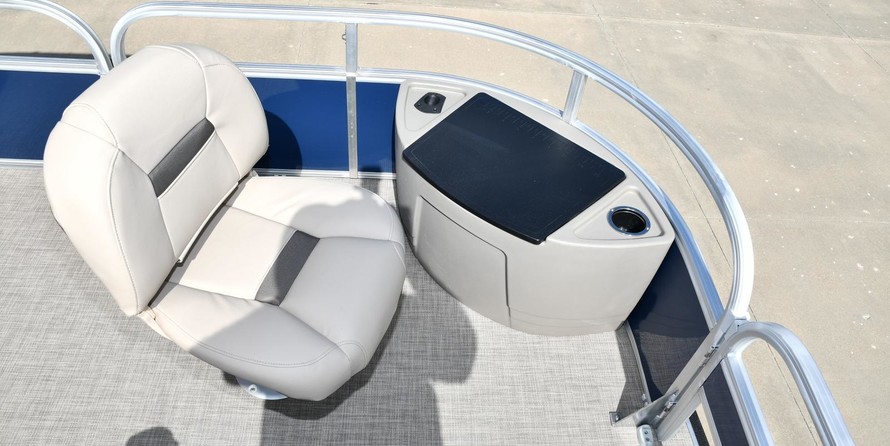 Sun Tracker Fishin Barge 22 DLX