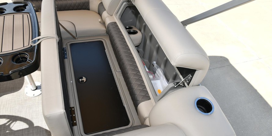 Sun Tracker Fishin Barge 22 DLX