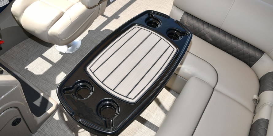 Sun Tracker Fishin Barge 22 DLX