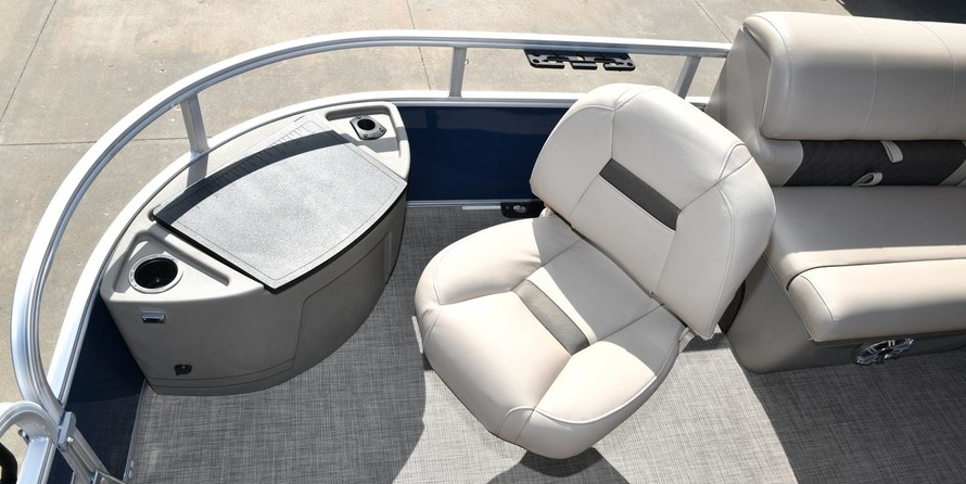 Sun Tracker Fishin Barge 22 DLX