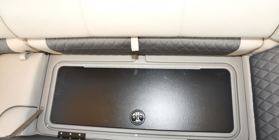 Sun Tracker Fishin Barge 22 DLX