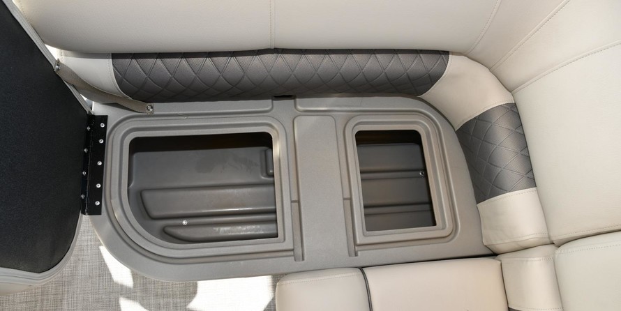 Sun Tracker Fishin Barge 22 DLX