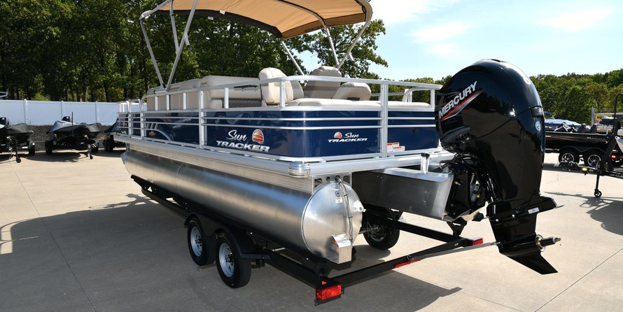 Sun Tracker Fishin Barge 22 DLX