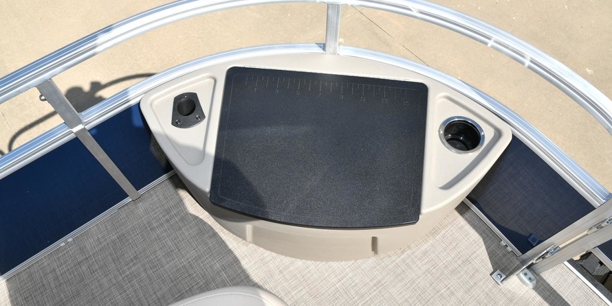 Sun Tracker Fishin Barge 22 DLX