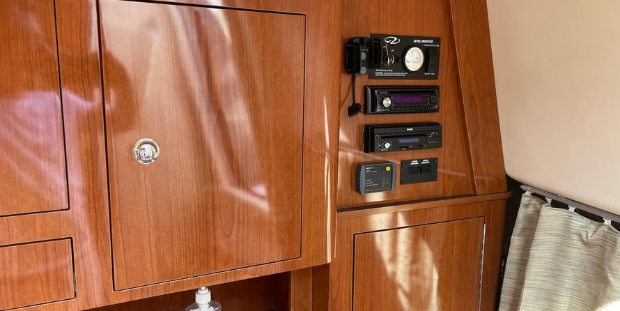 Regal 2860 Express