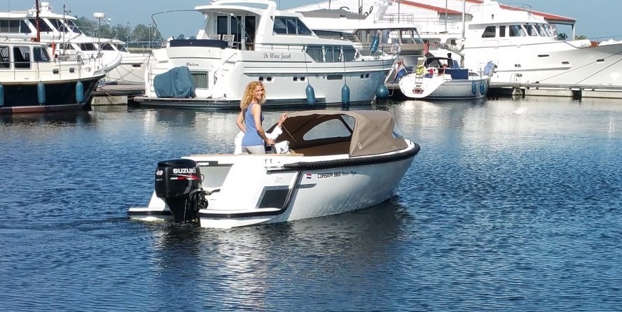 Corsiva 565 tender