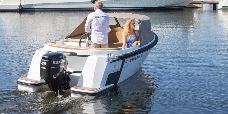 Corsiva 565 tender