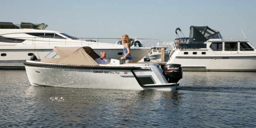 Corsiva 565 tender