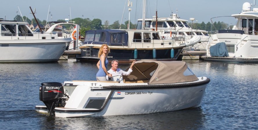 Corsiva 565 tender