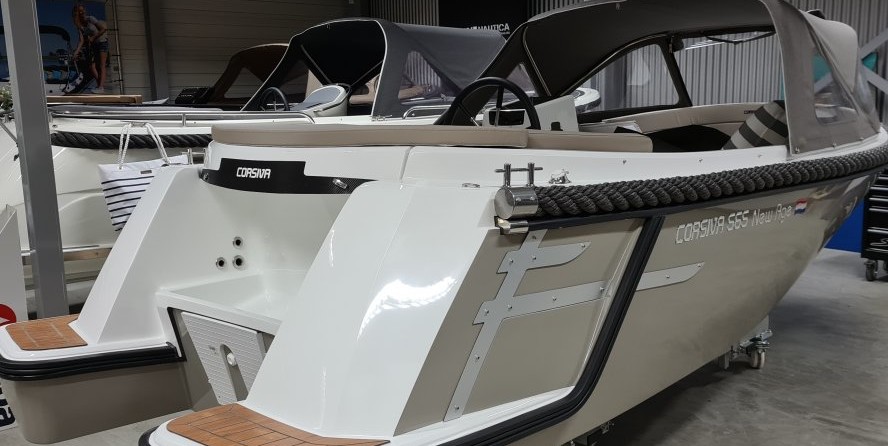 Corsiva 565 tender