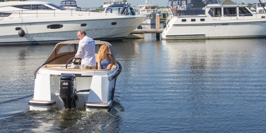 Corsiva 565 tender