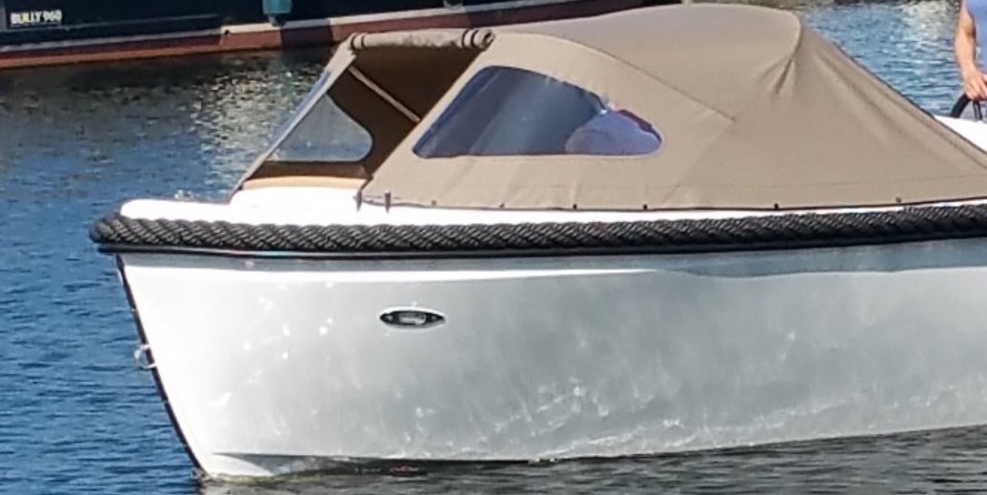 Corsiva 565 tender
