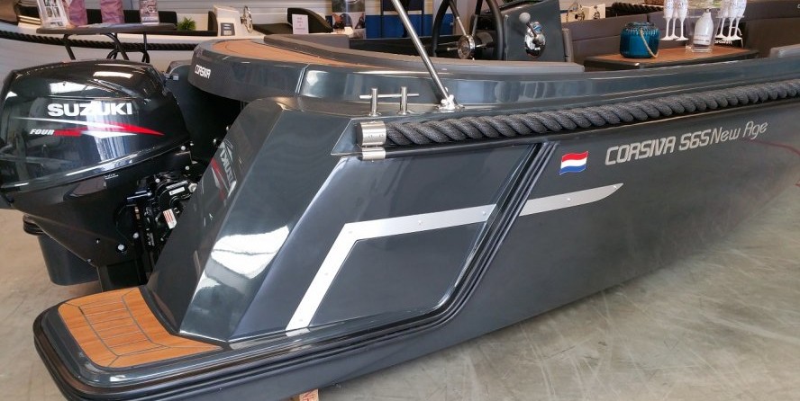 Corsiva 565 tender