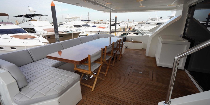 Azimut Grande 30 METRI