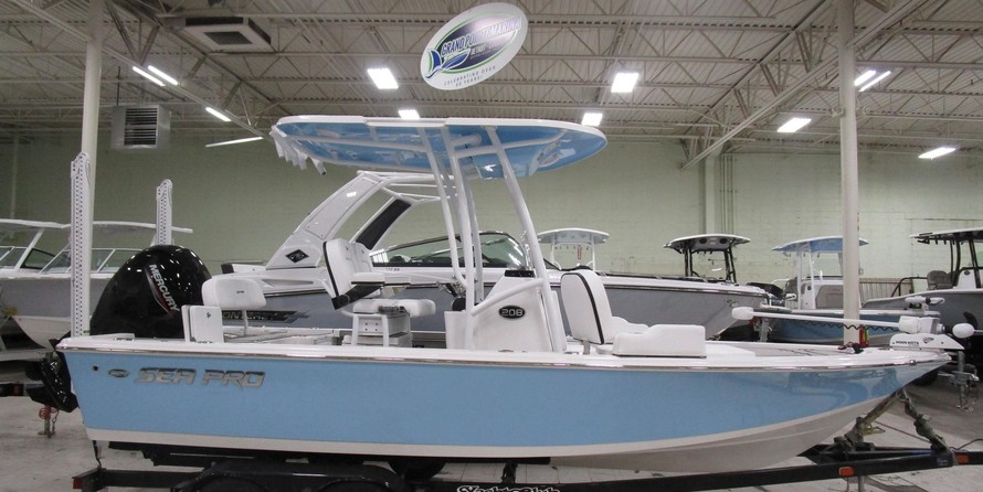Sea Ray pro 208 bay