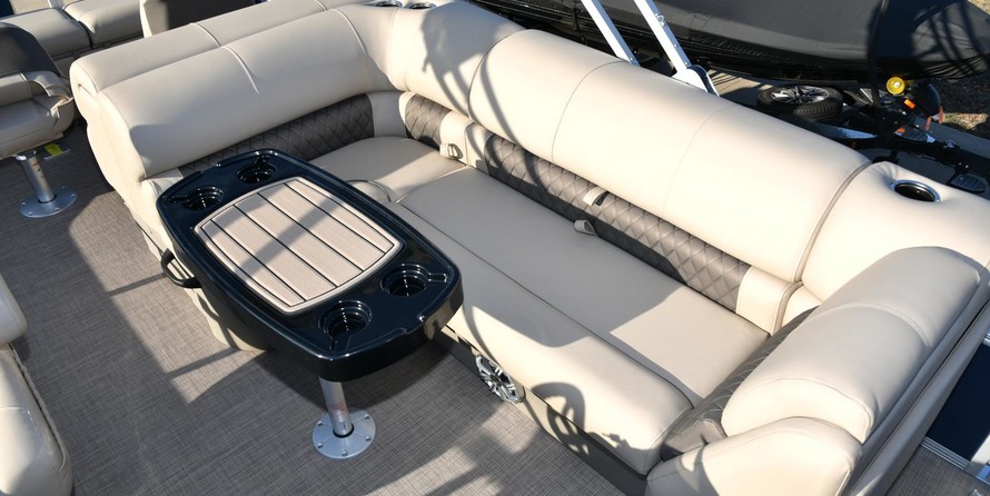 Sun Tracker Fishin Barge 22 XP3