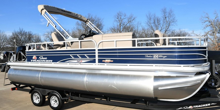 Sun Tracker Fishin Barge 22 XP3