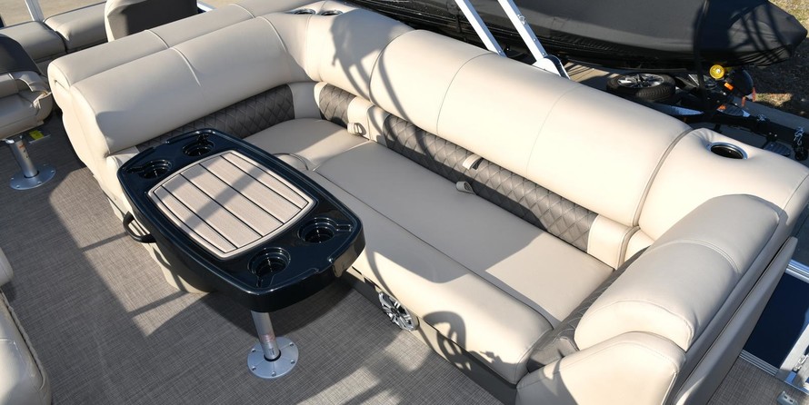 Sun Tracker Fishin Barge 22 XP3