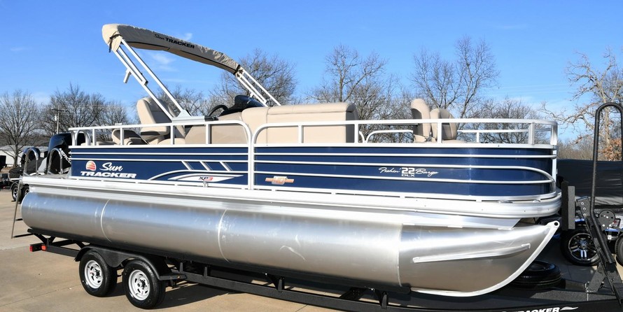 Sun Tracker Fishin Barge 22 XP3