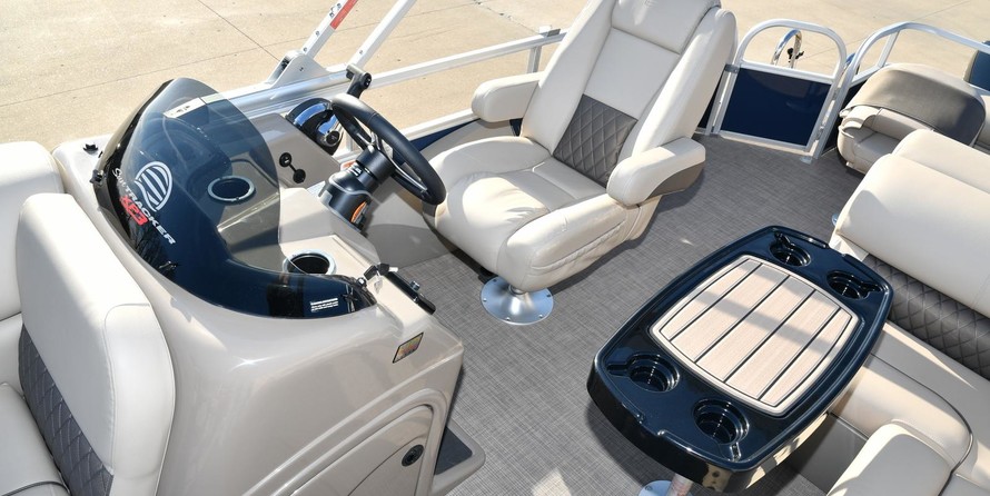 Sun Tracker Fishin Barge 22 XP3