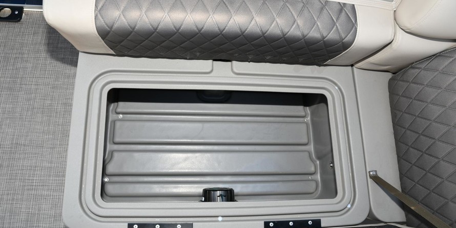 Sun Tracker Fishin Barge 22 XP3