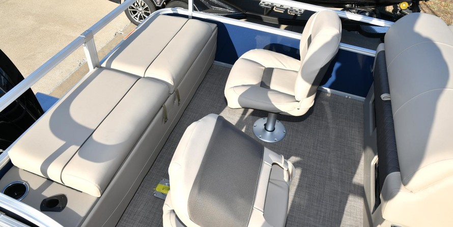 Sun Tracker Fishin Barge 22 XP3