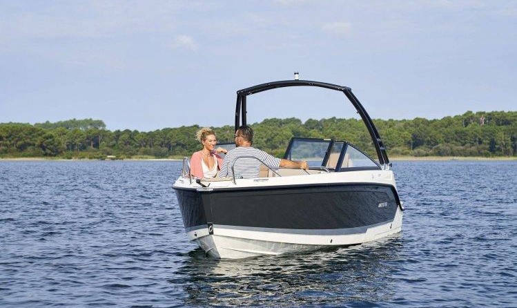 Quicksilver Activ 605 Bowrider
