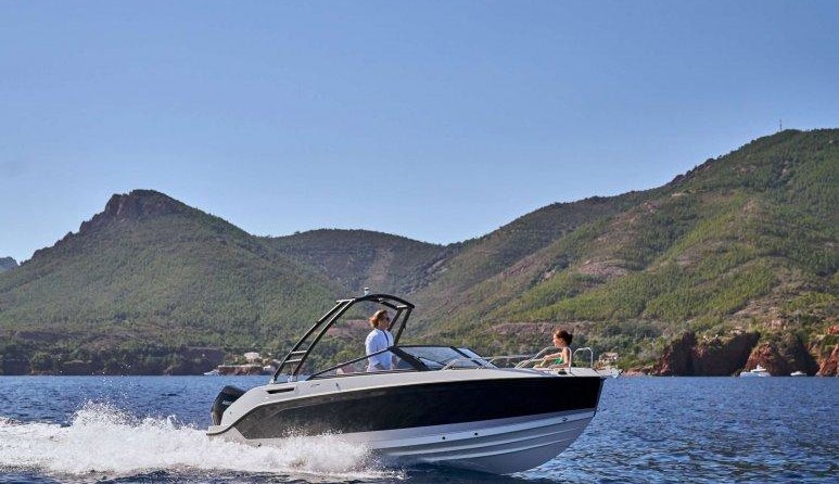 Quicksilver Activ 675 Bowrider