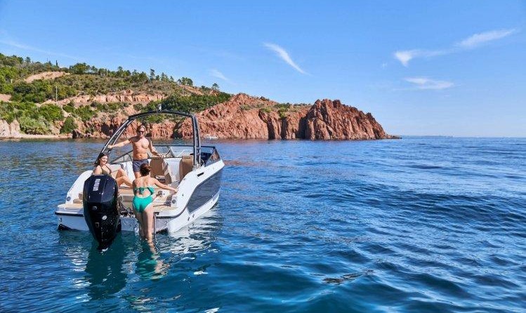 Quicksilver Activ 675 Bowrider