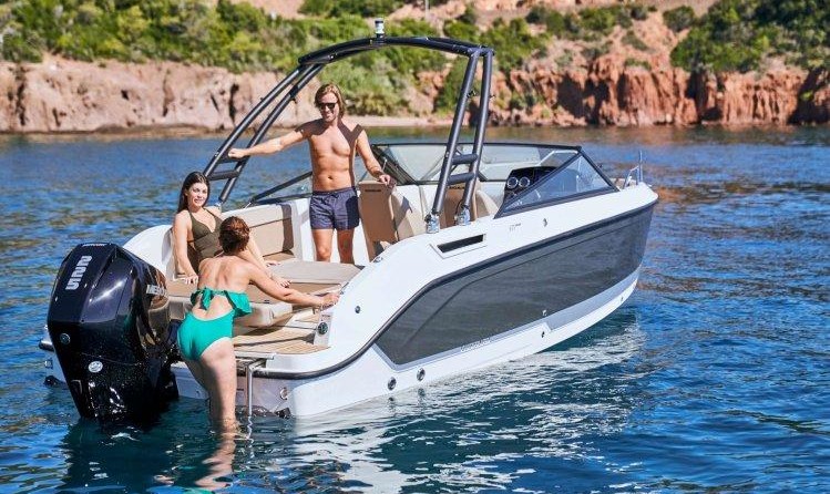 Quicksilver Activ 675 Bowrider