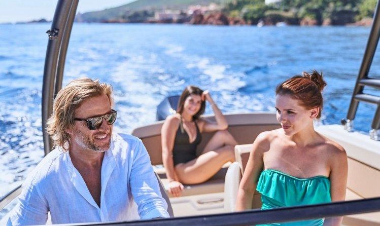 Quicksilver Activ 675 Bowrider