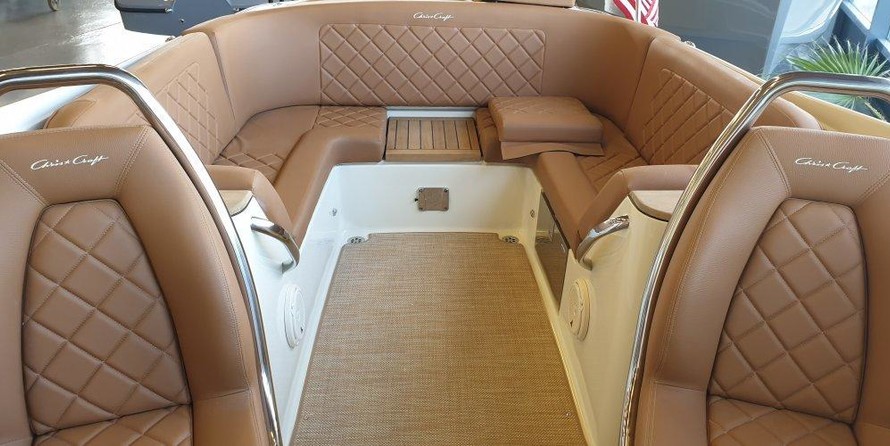 Chris-Craft Launch 27