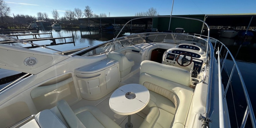 Cranchi Endurance 39