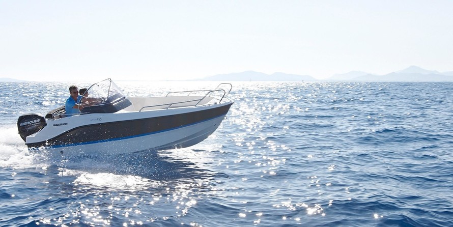 Quicksilver Activ 455 Open