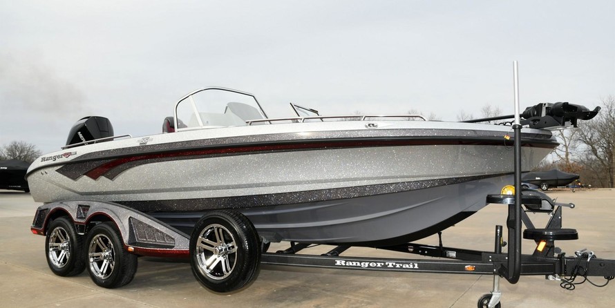 Everglades 230 cc w/ 250 verado