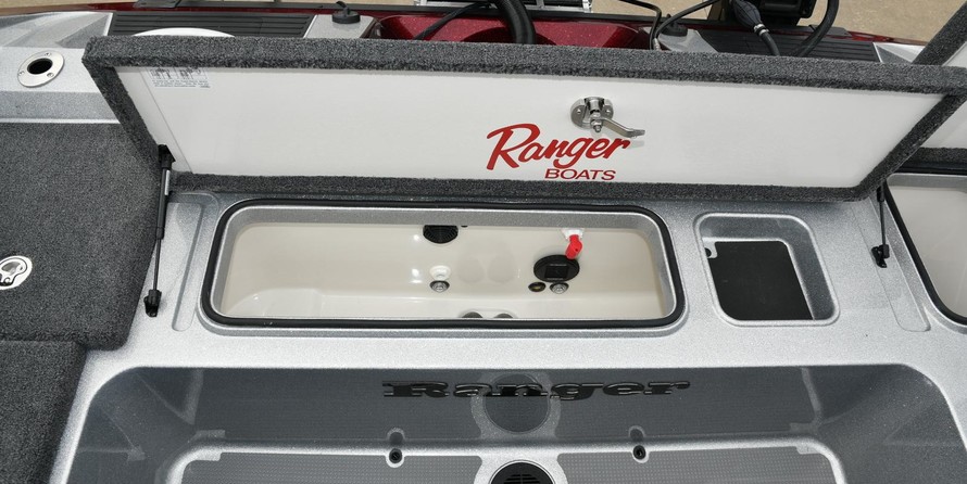 Everglades 230 cc w/ 250 verado