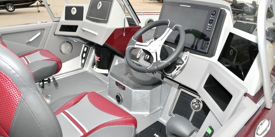 Everglades 230 cc w/ 250 verado