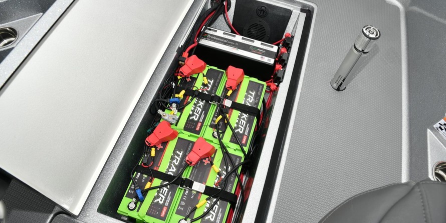 Everglades 230 cc w/ 250 verado