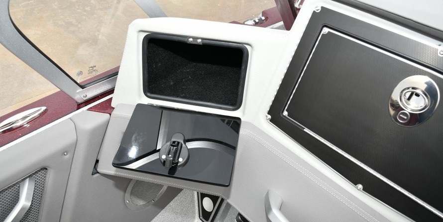 Everglades 230 cc w/ 250 verado