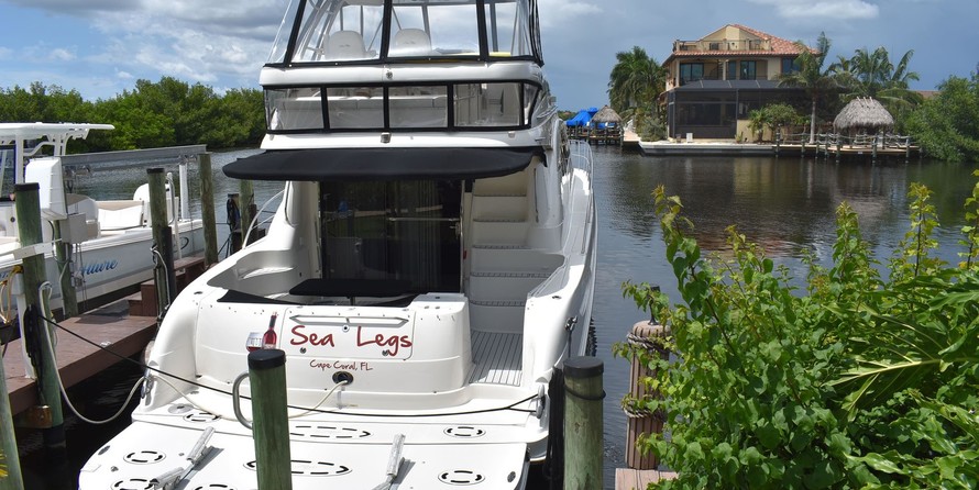 Sea Ray 580 Sedan Bridge