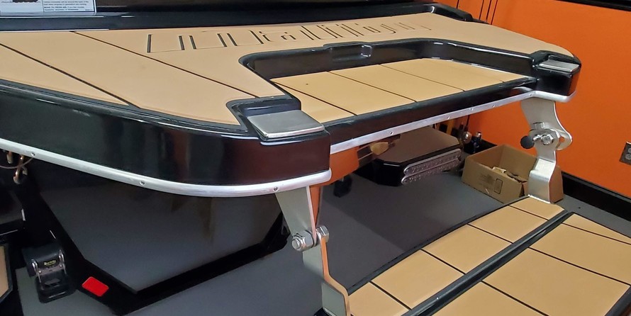 Malibu Wakesetter 23 LSV