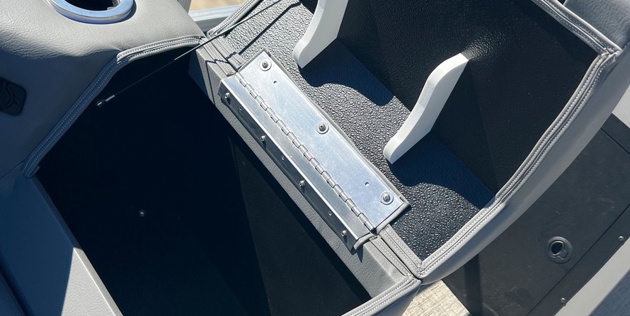 Premier Pontoons S-Series RF