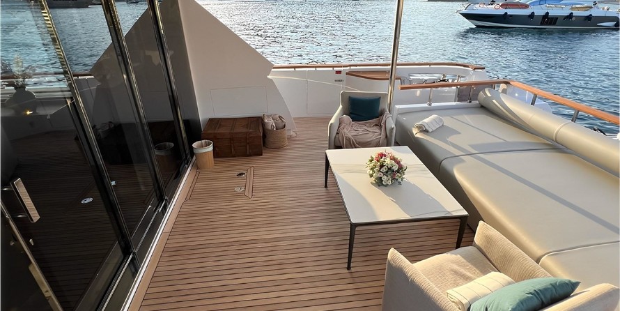 Custom Line Navetta 30