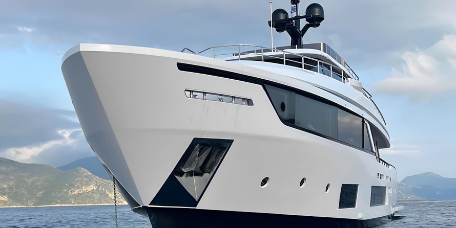 Custom Line Navetta 30