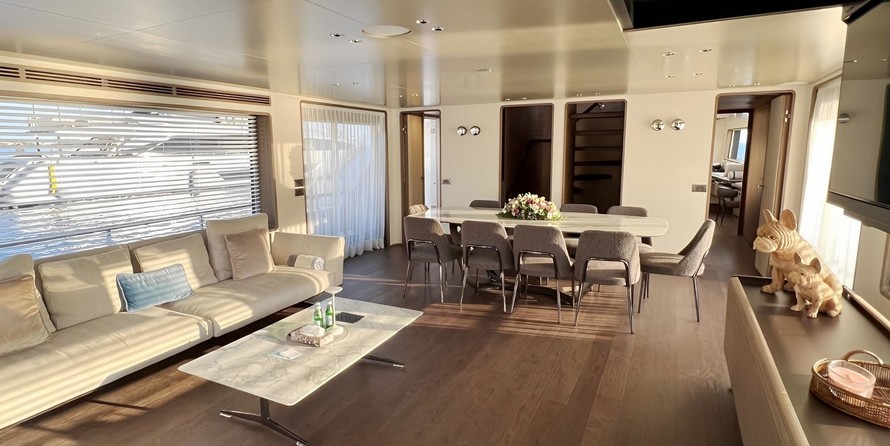 Custom Line Navetta 30