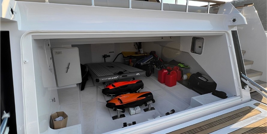 Custom Line Navetta 30